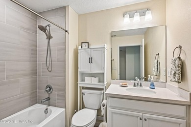 Move right into this beautifully maintained, one-owner townhome - photo 22