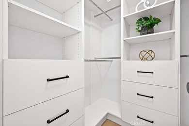 Glamorously designed S&S home in Goldenwest Estates. This - photo 25
