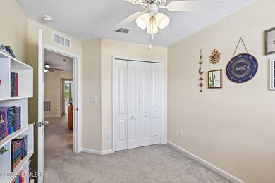 Move right into this beautifully maintained, one-owner townhome - photo 25