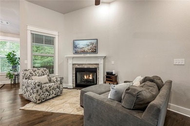 Built by renowned Dave Marrs Development, this stunning - photo 27