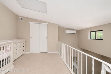 Welcome to 21 Bunnell Court! Charming and full of character - photo 14
