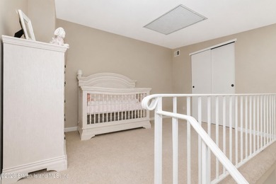 Welcome to 21 Bunnell Court! Charming and full of character - photo 15