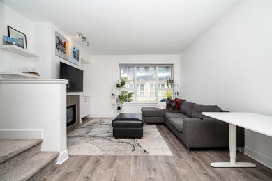 Welcome to Highland Park with a wonderful layout- 3 bedrooms and - photo 6