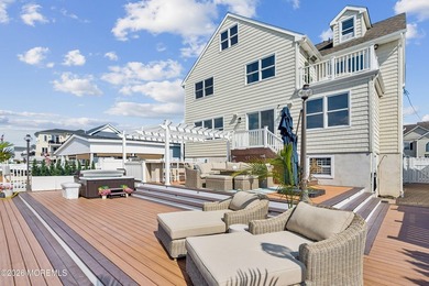 Experience luxury in this newly renovated, 5-bedroom, 3.5-bath - photo 16
