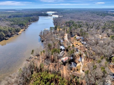 A renovated ranch on the shores of Poplar Creek. Privacy awaits