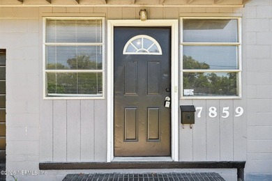Charming and fully remodeled 2-bedroom, 1.5-bath home offering - photo 4