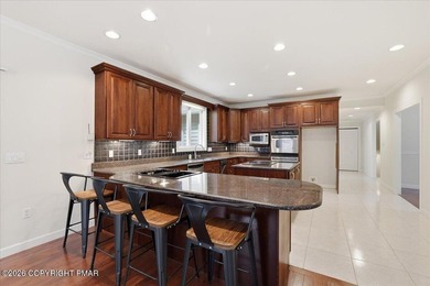 Welcome to your lakefront retreat in the heart of the Poconos - photo 6