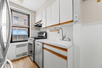 Why rent when you can own? Bright and spacious 1-bedroom co-op - photo 11