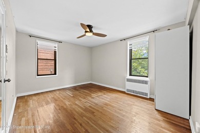 Why rent when you can own? Bright and spacious 1-bedroom co-op - photo 15