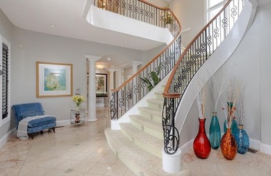 Set behind layers of mature landscaping and sculpted hedges - photo 20