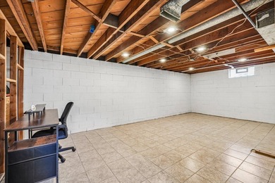 Updated 2-bedroom home in Racine with a massive primary bedroom - photo 21