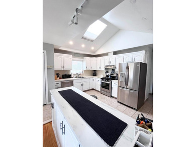 4 bedroom, 2 bath East Rockaway Recently Renovated High Ranch - photo 22