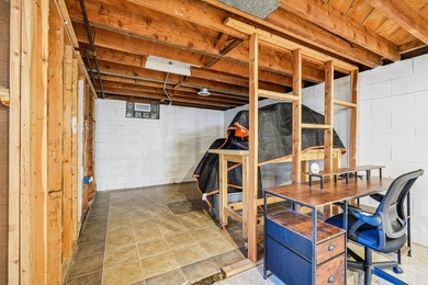 Updated 2-bedroom home in Racine with a massive primary bedroom - photo 24
