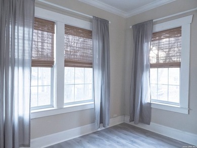 Timeless Charm in the Heart of Woodlawn Lake Discover the magic - photo 4