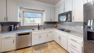 Back on the market UNDER appraised value of $583,000 (FHA) - photo 5