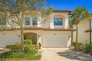 This wonderful 2 story townhouse is in south Stuart off US 1 - photo 2