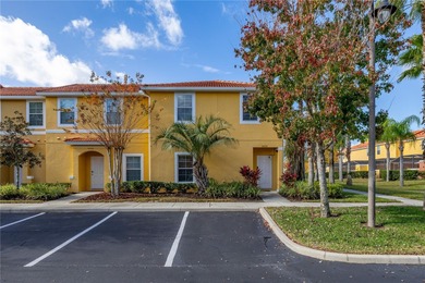 (private lake, pond, coastal) Townhome/Townhouse For Sale in Kissimmee Florida