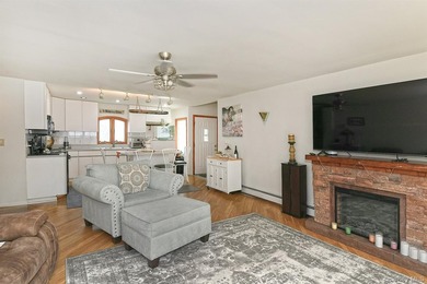 Welcome to this spacious five bedroom, three bath home - photo 13