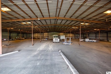 Great location with tons of potential right in the heart of Oak - photo 13