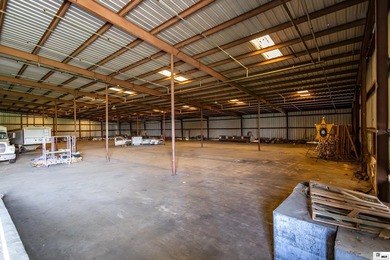 Great location with tons of potential right in the heart of Oak - photo 15