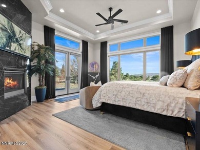 VIEWS VIEWS VIEWS. Luxury Franktown Estate with Sweeping Golf & - photo 15
