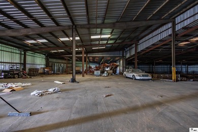 Great location with tons of potential right in the heart of Oak - photo 18