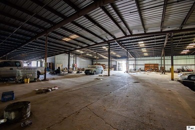 Great location with tons of potential right in the heart of Oak - photo 21