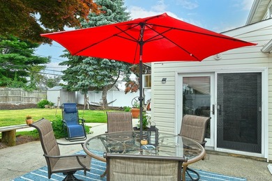 Welcome to this spacious five bedroom, three bath home - photo 23