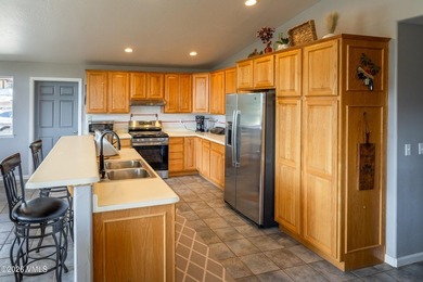 Get out that ''Dream Check List'' of yours as this 4 bed/3 - photo 36