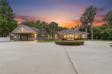 Lake Lochloosa Home For Sale in Hawthorne Florida