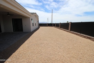 Dare to compare! Convenient central location within minutes of - photo 4