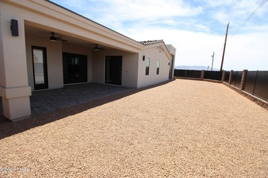 Dare to compare! Convenient central location within minutes of - photo 5
