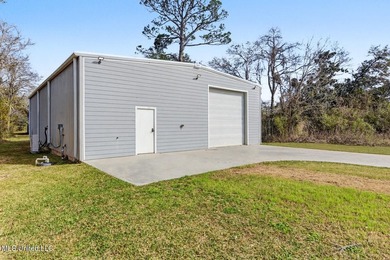 Welcome to South Pascagoula. This 3 bedroom 2 bath home also - photo 3