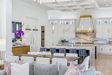 Welcome Home to this rare jewel in the heart of Westlake! Set on - photo 13