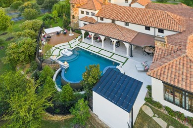 Welcome Home to this rare jewel in the heart of Westlake! Set on - photo 26
