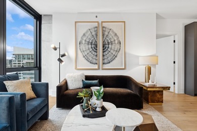 Stunning city and river views! Experience sophisticated urban