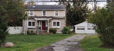 Lake Ontario - Niagara County Home For Sale in Ransomville New York