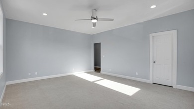 Beautiful 2018 Garden Estates custom home with 2 master suites - photo 16