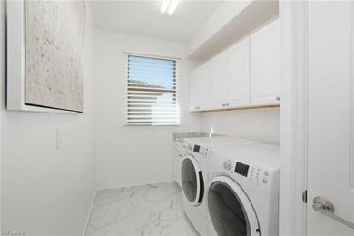 $25,000 SELLER CREDIT AT CLOSING! 6 BEDROOMS + DEN, 5 BATHROOMS - photo 22
