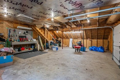 Charming 3 bedroom, 2 bath home set privately on 1+ acre in - photo 25