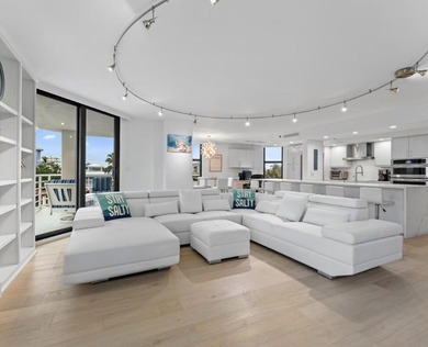 This beautifully updated 3 BR, 2.5 BA corner unit offers - photo 6