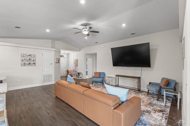 Welcome to this beautifully maintained newer construction home - photo 30