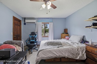 Discover the perfect blend of space, privacy, and opportunity - photo 21