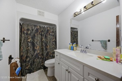 Discover the perfect blend of space, privacy, and opportunity - photo 26
