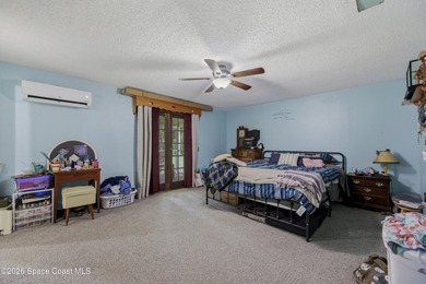 Discover the perfect blend of space, privacy, and opportunity - photo 27