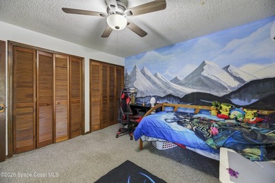Discover the perfect blend of space, privacy, and opportunity - photo 30