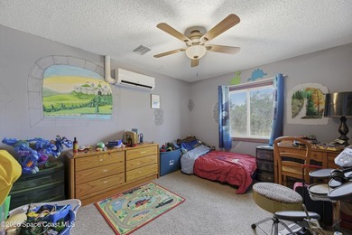 Discover the perfect blend of space, privacy, and opportunity - photo 31
