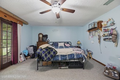 Discover the perfect blend of space, privacy, and opportunity - photo 33