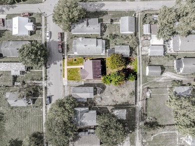 Welcome home to this move-in-ready 2 bedroom, 1 bathroom home