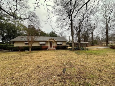 Lake Home Sale Pending in Shreveport, Louisiana